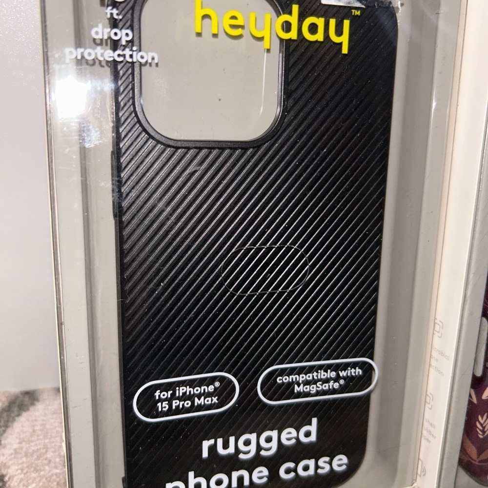 New Heyday IPhone MagSafe cell phone cases - Picture 4 of 4